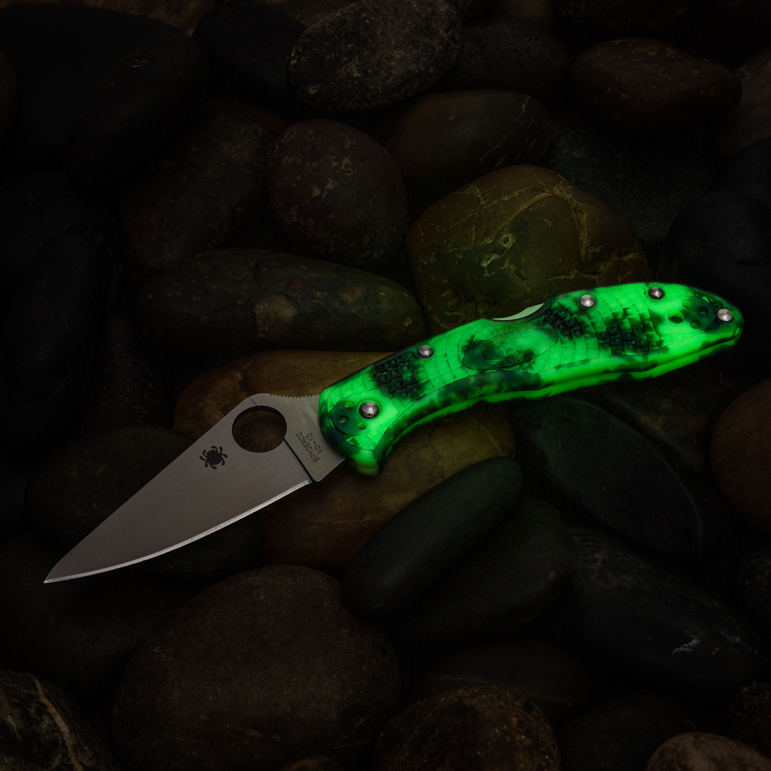 Spyderco Zome Glow-In-The-Dark Delica & Endura