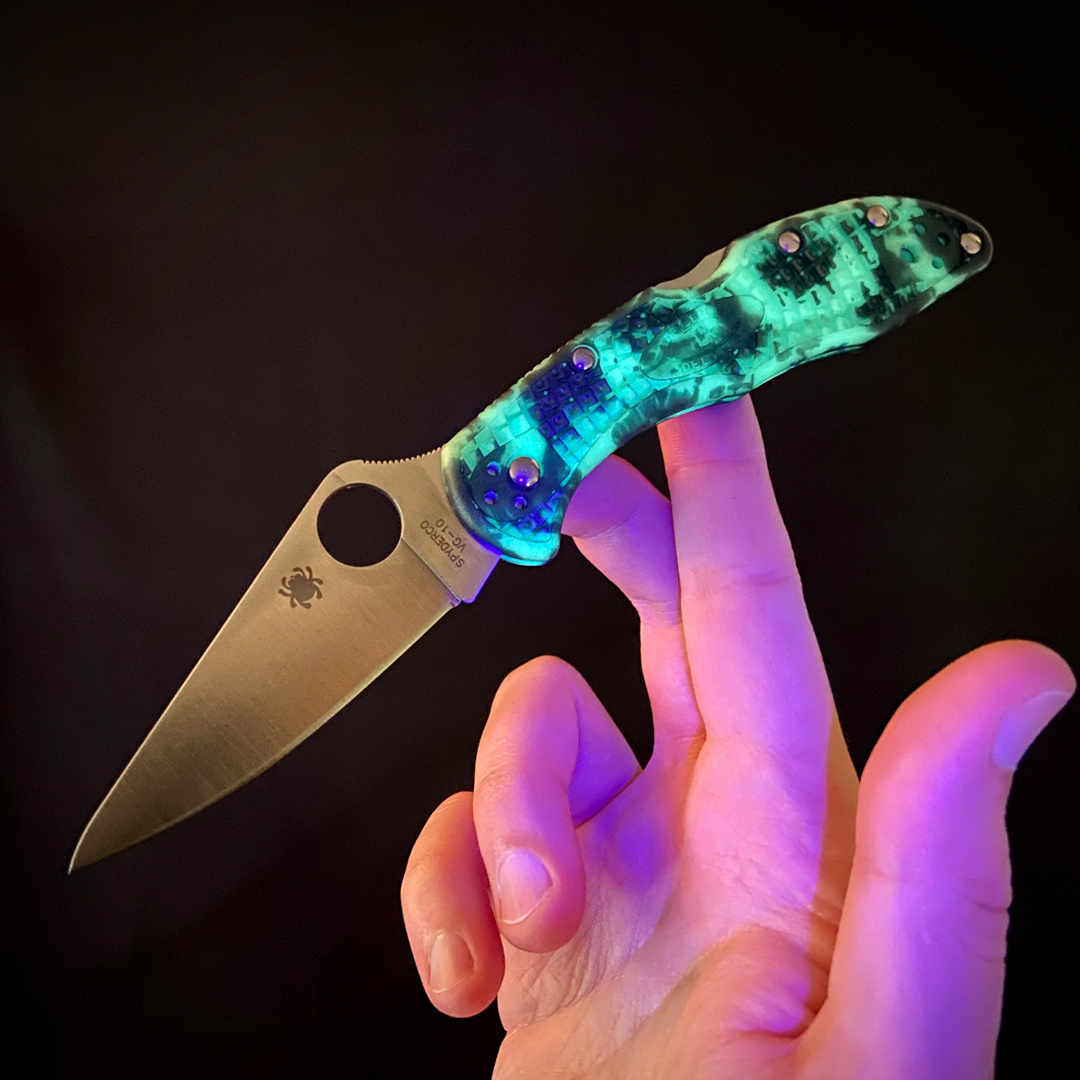 Spyderco Zome Glow-In-The-Dark